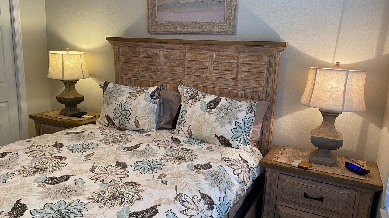 Photo of Bedroom in Sunset Lakes
