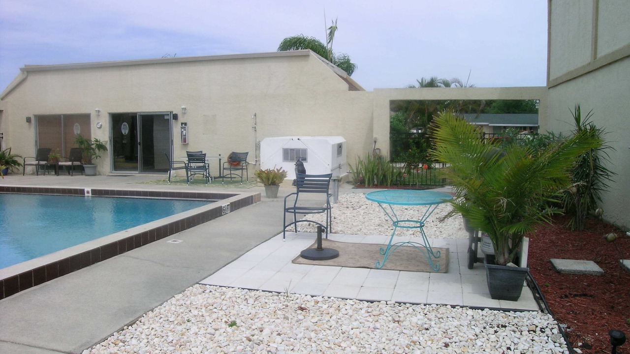 Photo of Outdoor in Pelican