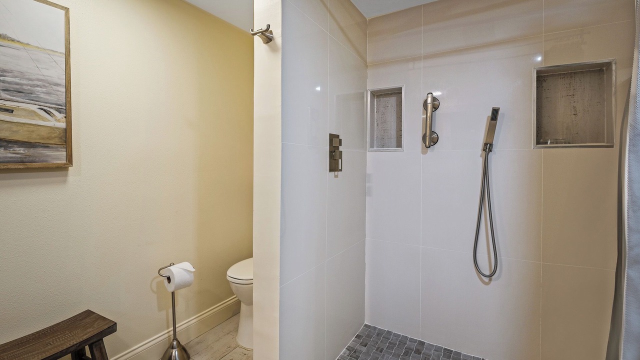 Photo of Bathroom in New Smyrna Beach