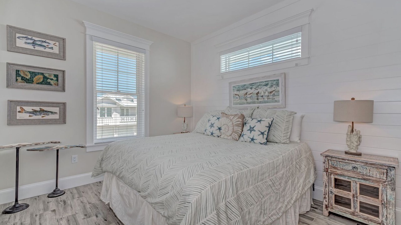 Photo of Bedroom in Holmes Beach