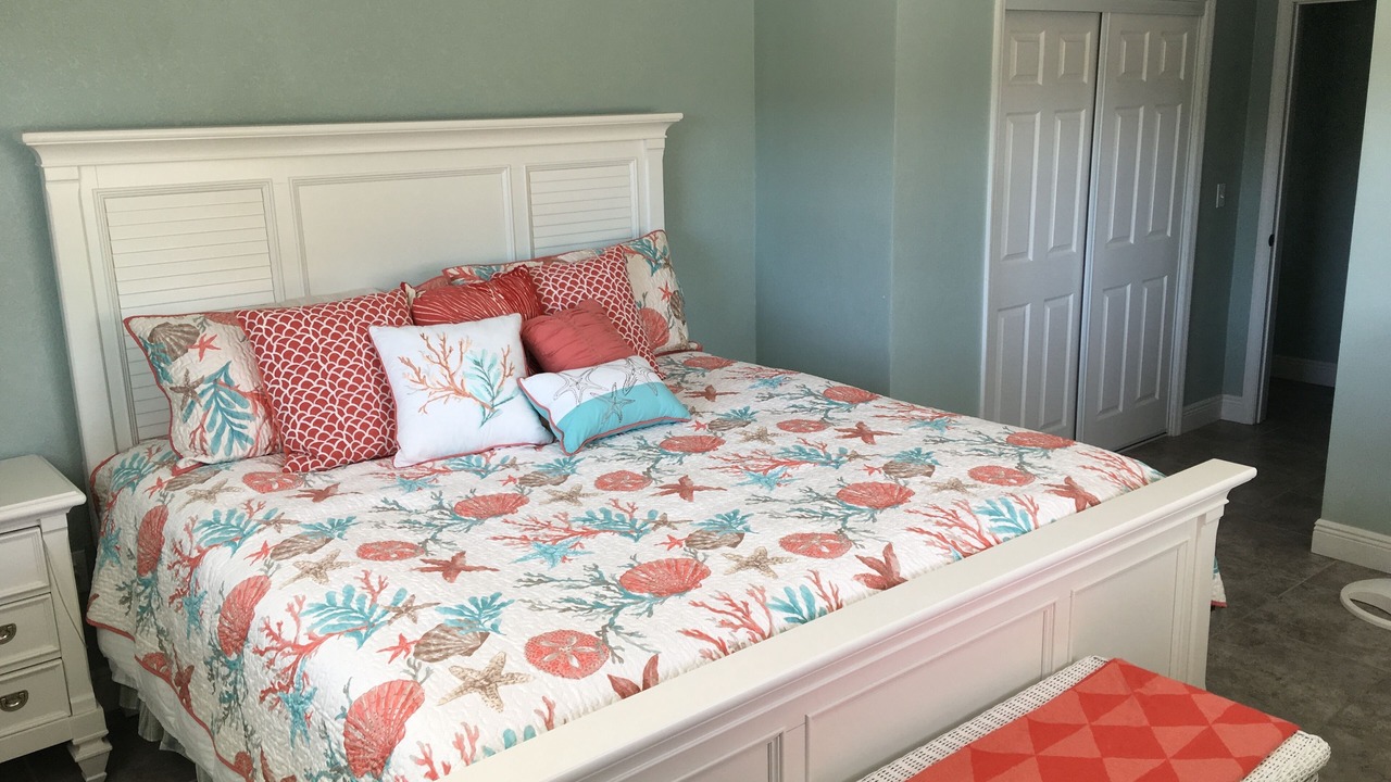 Photo of Bedroom in Oakland Hills