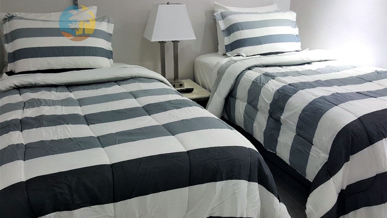 Photo of Bedroom in Mid Beach