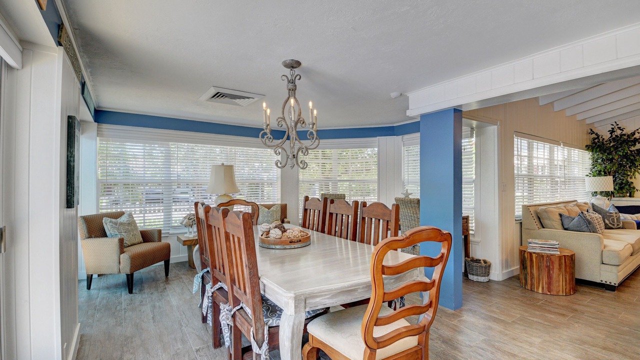 Photo of Bedroom in Lake Ida Shores