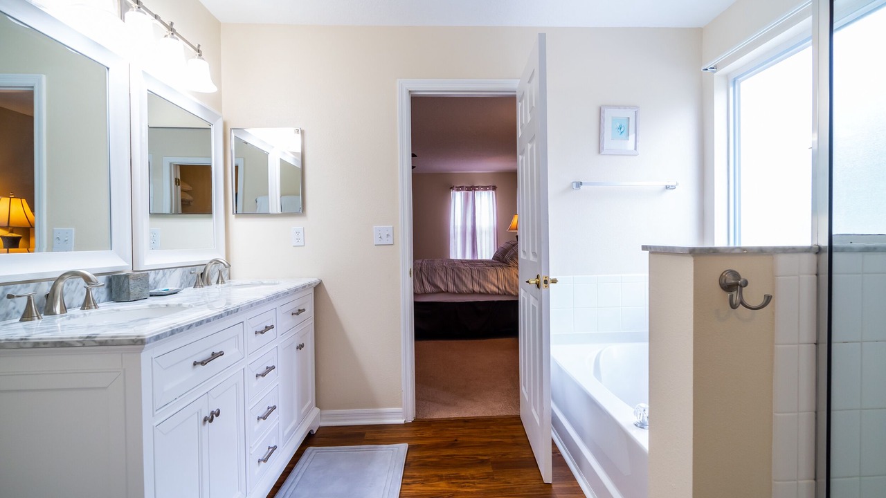 Photo of Bathroom in Legacy Park