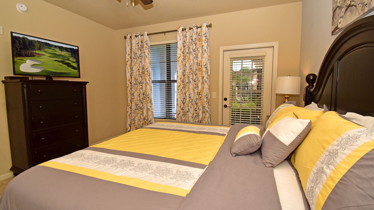 Photo of Bedroom in Regal Palms