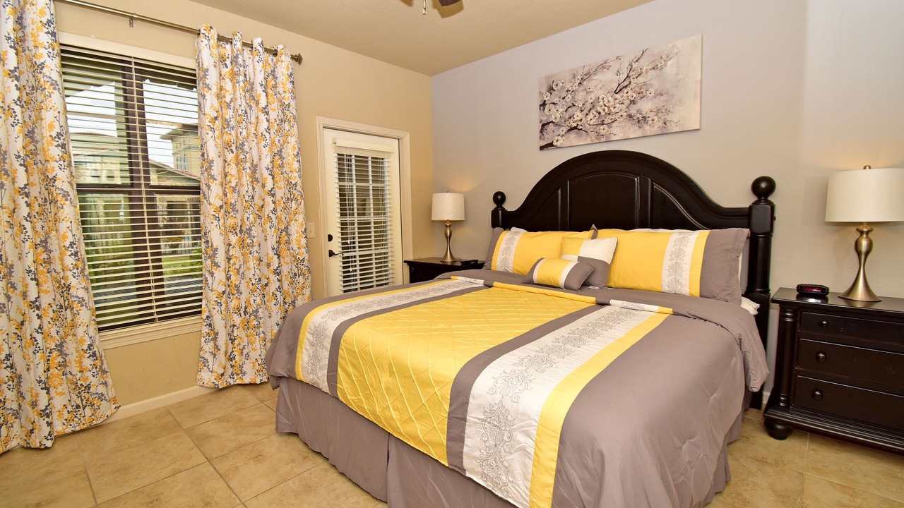 Photo of Bedroom in Regal Palms