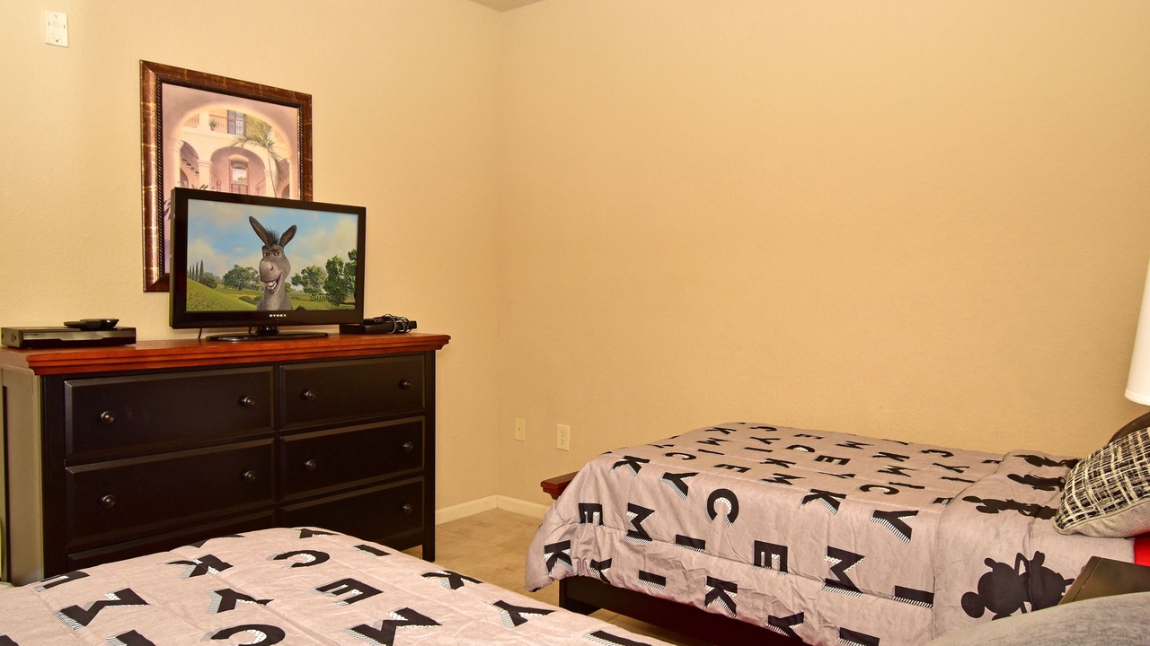 Photo of Bedroom in Regal Palms