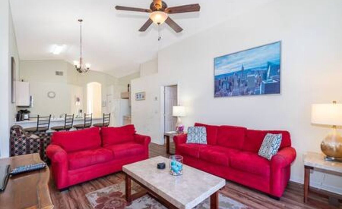 Photo of Livingroom in Westridge