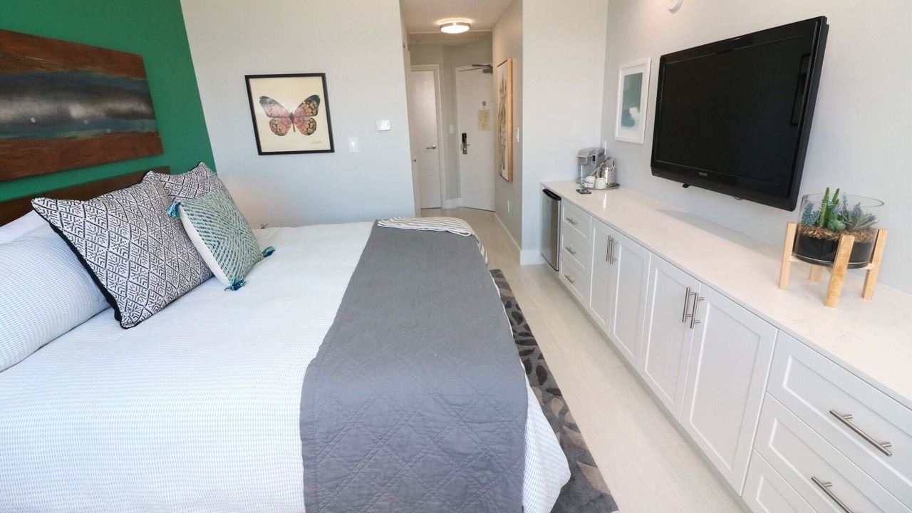 Photo of Bedroom in Coconut Grove