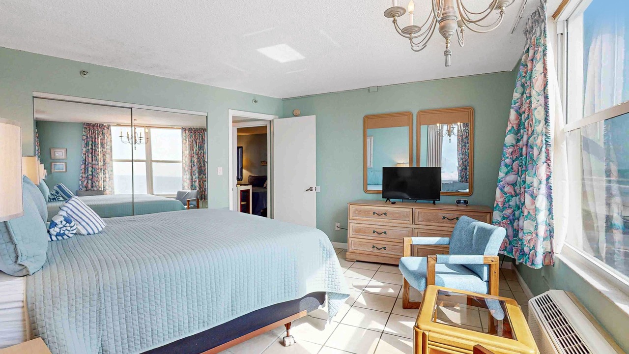 Photo of Bedroom in Lenox Park