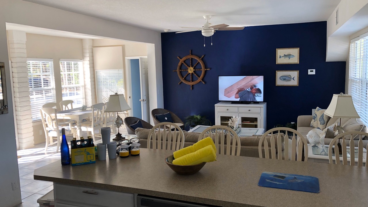 Photo of Livingroom in Rock Harbor