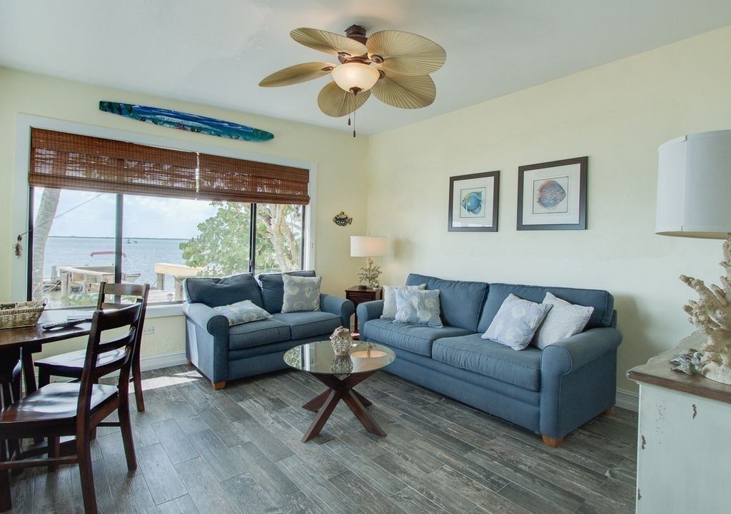 Photo of Livingroom in Rock Harbor