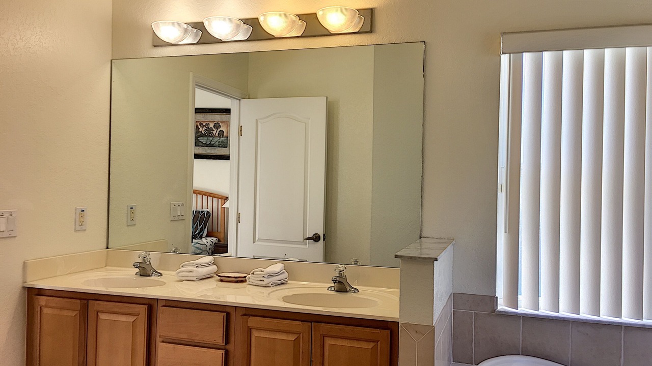 Photo of Bathroom in West Haven