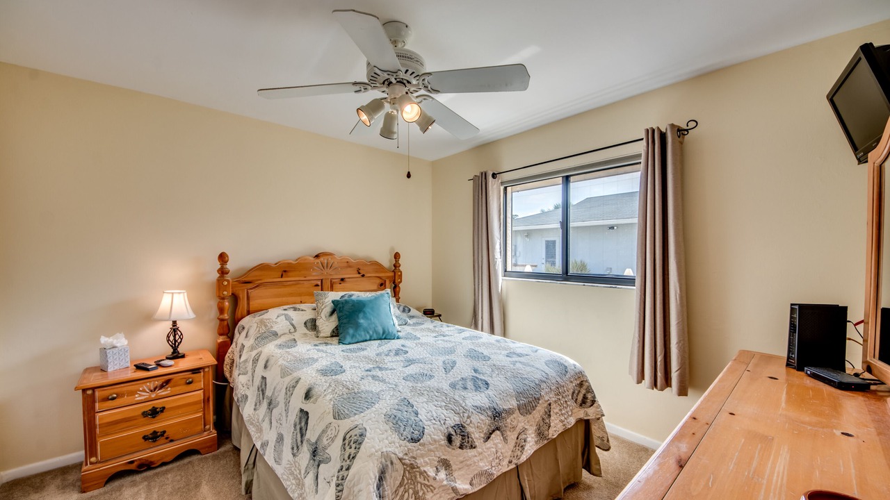 Photo of Bedroom in Bonita Shores
