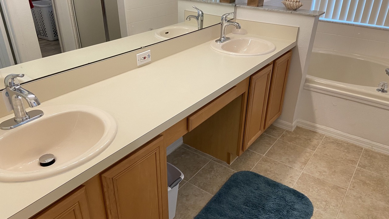 Photo of Bathroom in Eagle Pointe South
