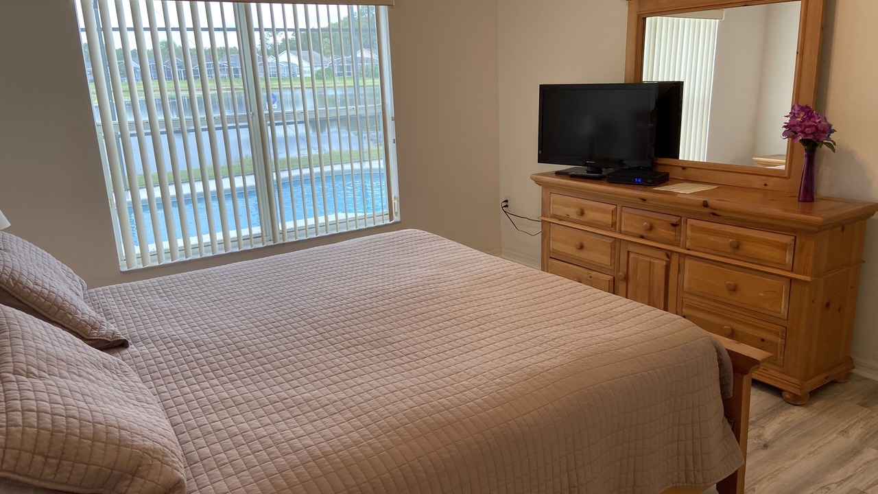 Photo of Bedroom in Eagle Pointe South