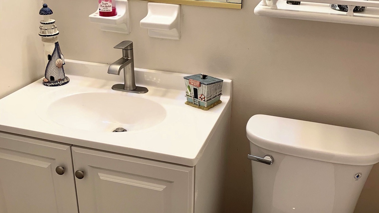 Photo of Bathroom in Hampton Homes
