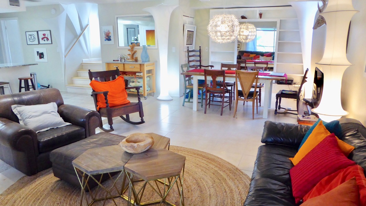 Photo of Livingroom in South Palm Park Neighborhood Association