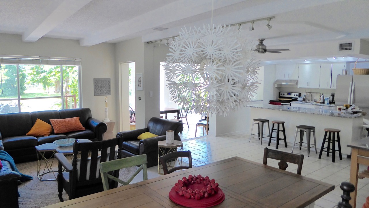 Photo of Livingroom in South Palm Park Neighborhood Association