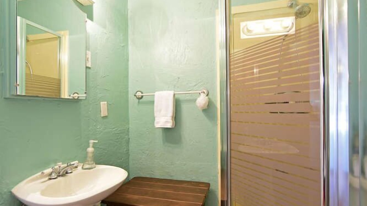 Photo of Bathroom in Longbeach Village