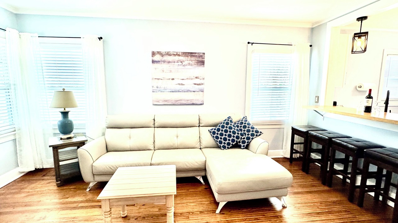 Photo of Livingroom in Pass-a-Grille