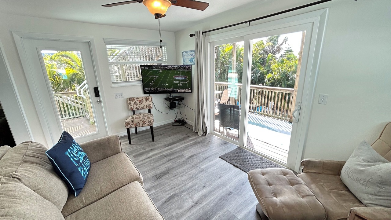 Photo of Livingroom in Bradenton Beach