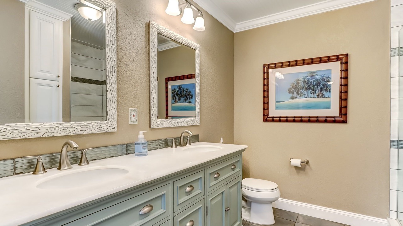Photo of Bathroom in Orange Park
