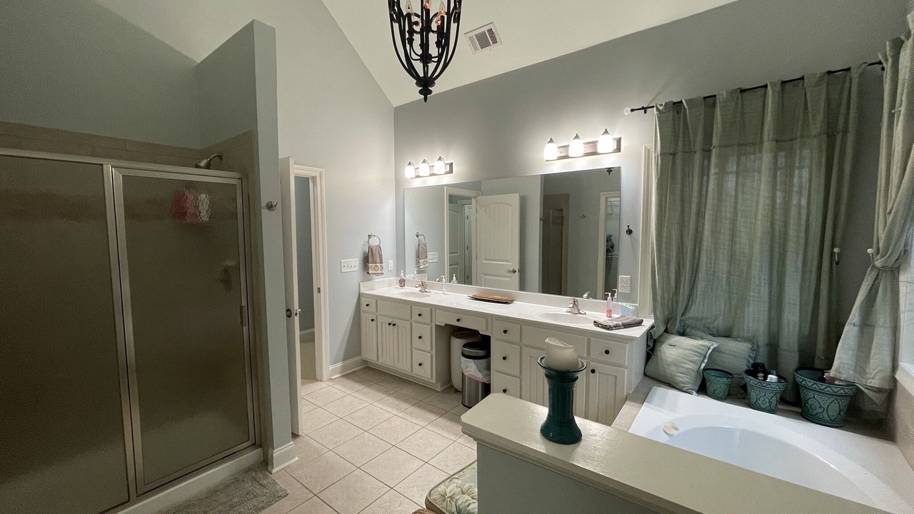 Photo of Bathroom in Lavonia