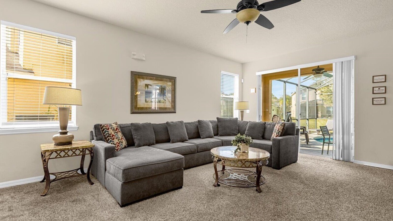 Photo of Livingroom in Sandy Ridge