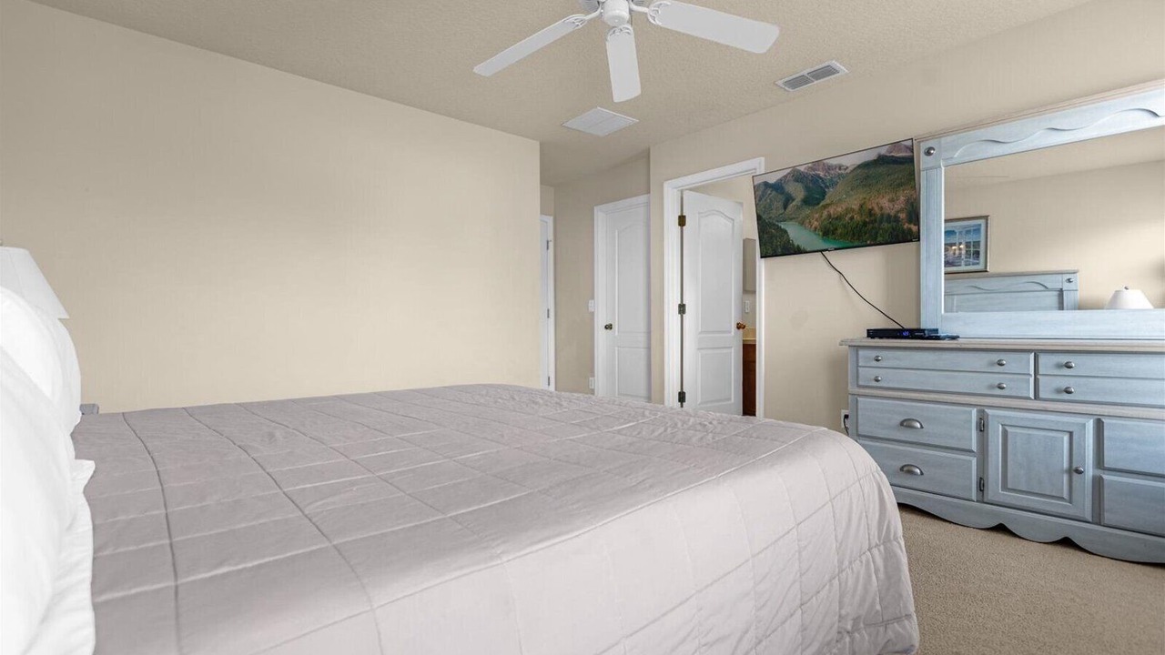 Photo of Bedroom in Sandy Ridge