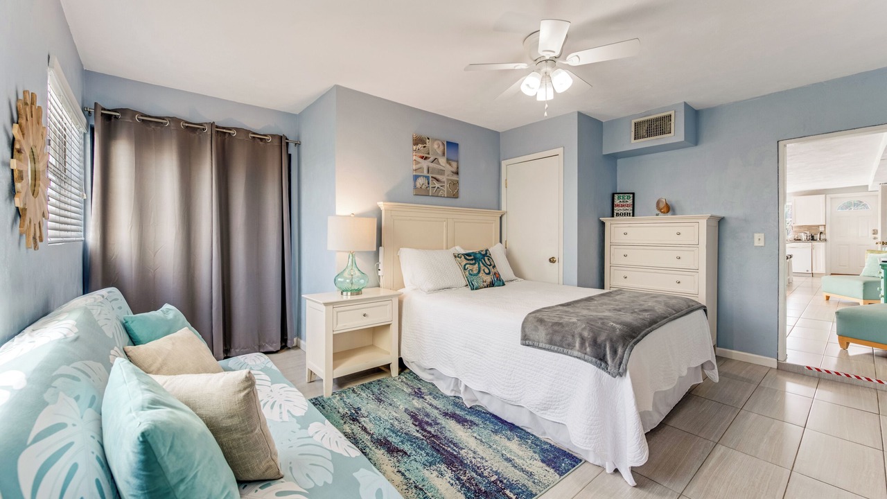 Photo of Bedroom in Ormond-by-the-Sea