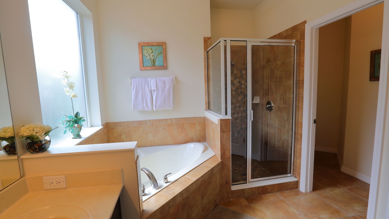 Photo of Bathroom in Watersong