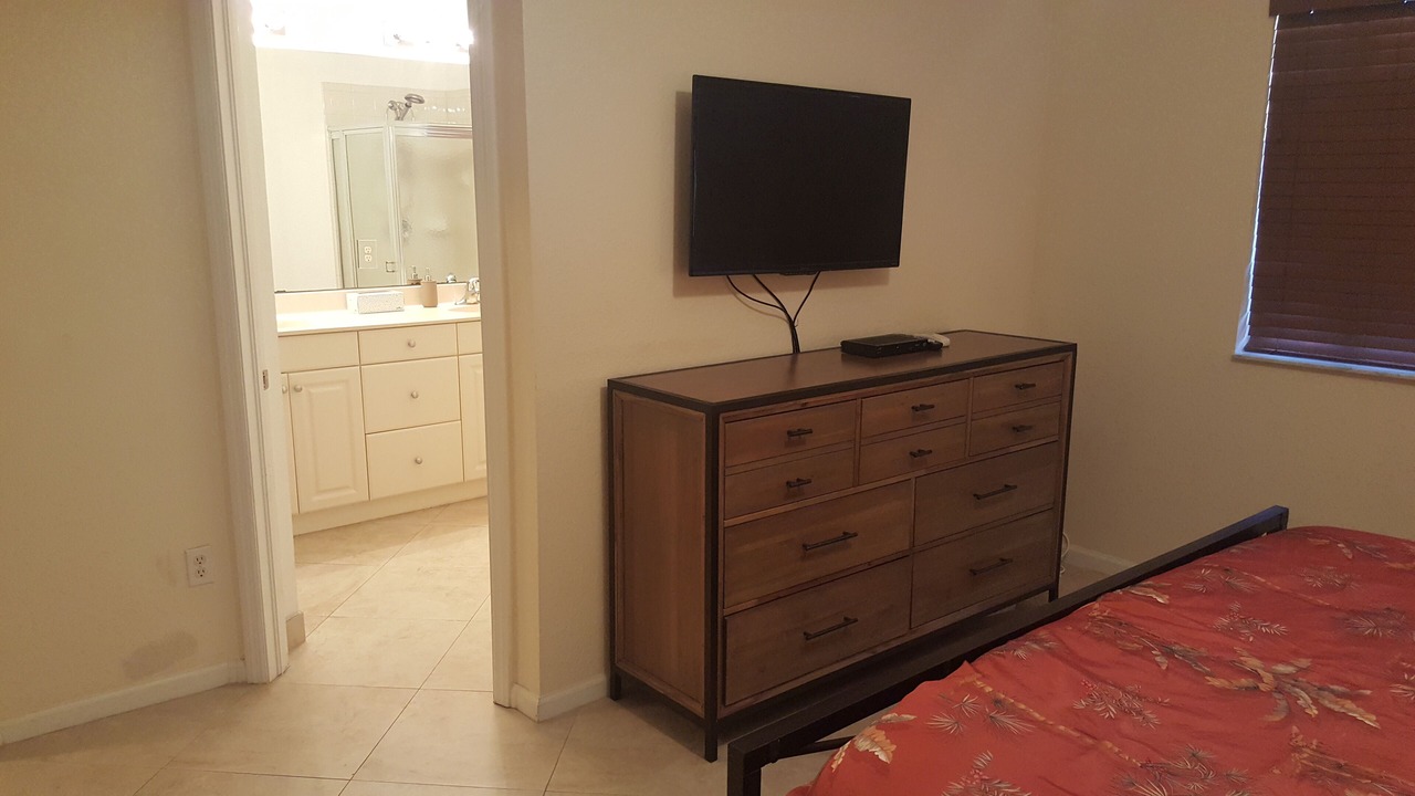 Photo of Bedroom in Riviera Beach