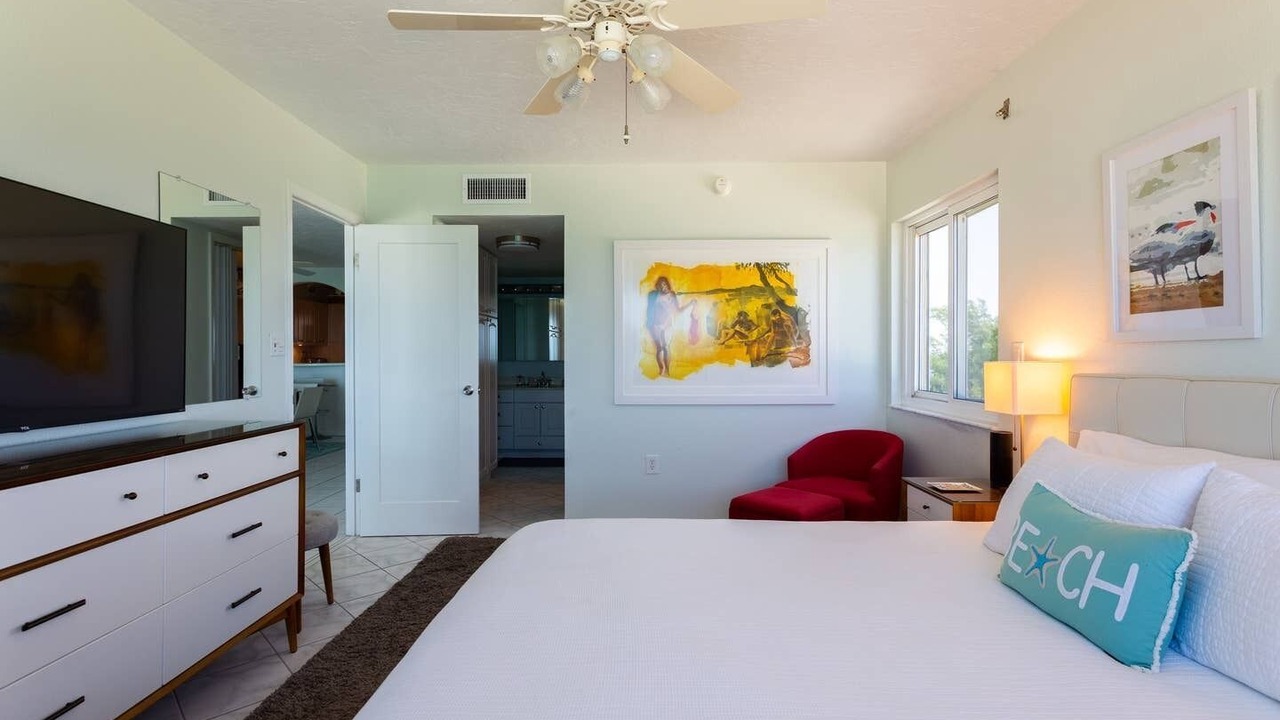 Photo of Bedroom in Holmes Beach