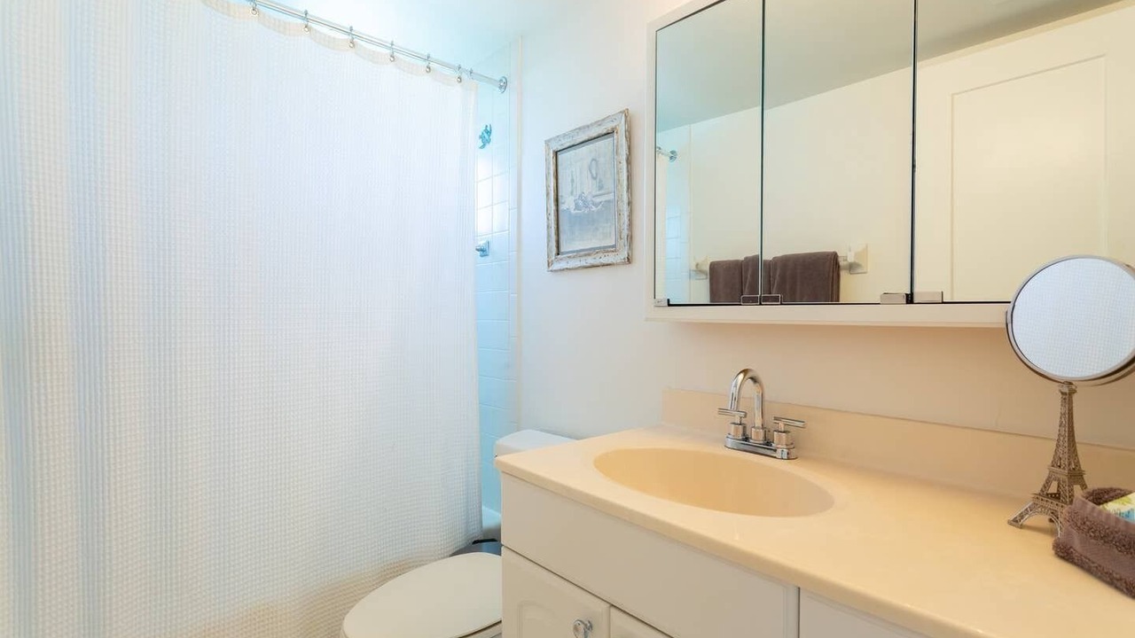 Photo of Bathroom in Holmes Beach