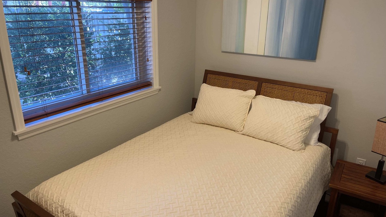 Photo of Bedroom in Sunshine Estates