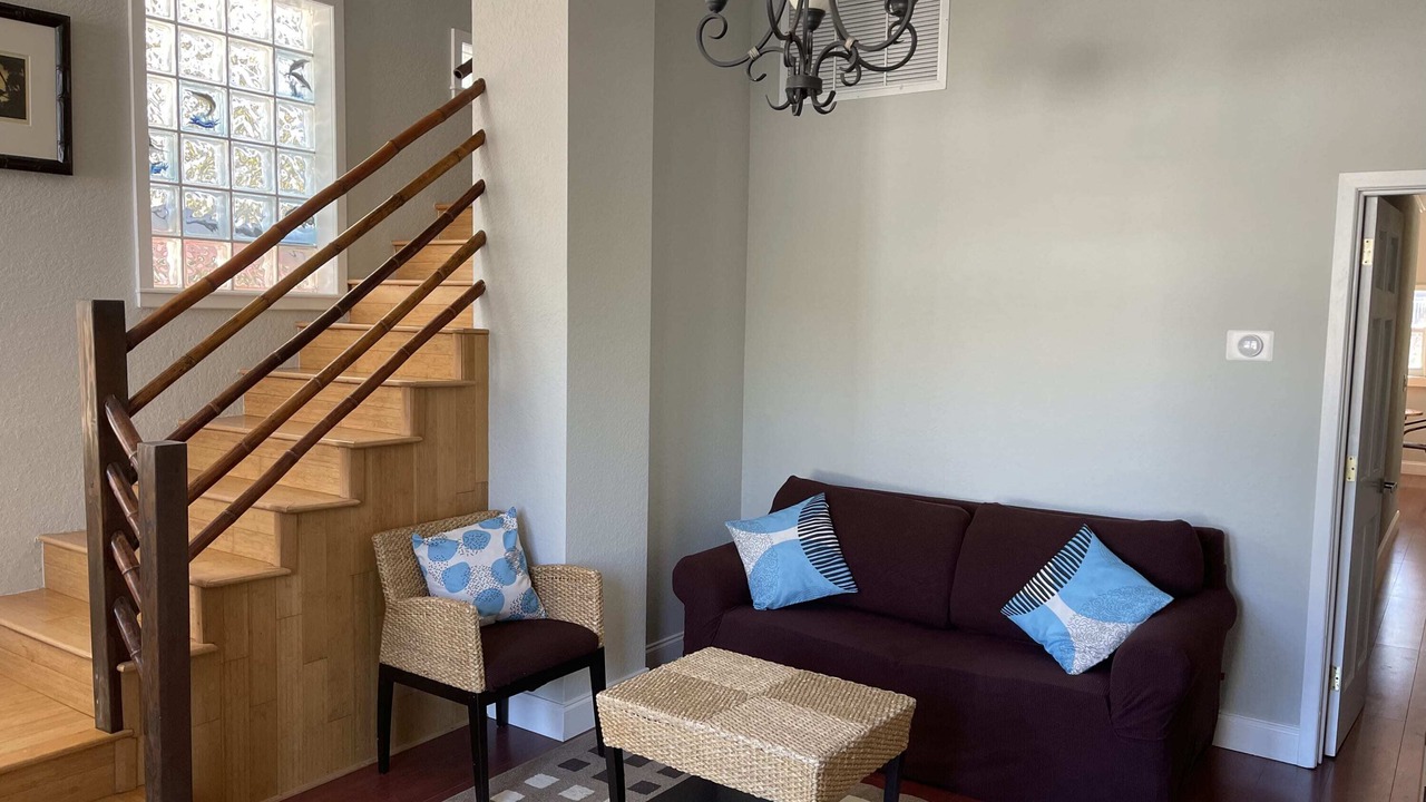 Photo of Livingroom in Sunshine Estates