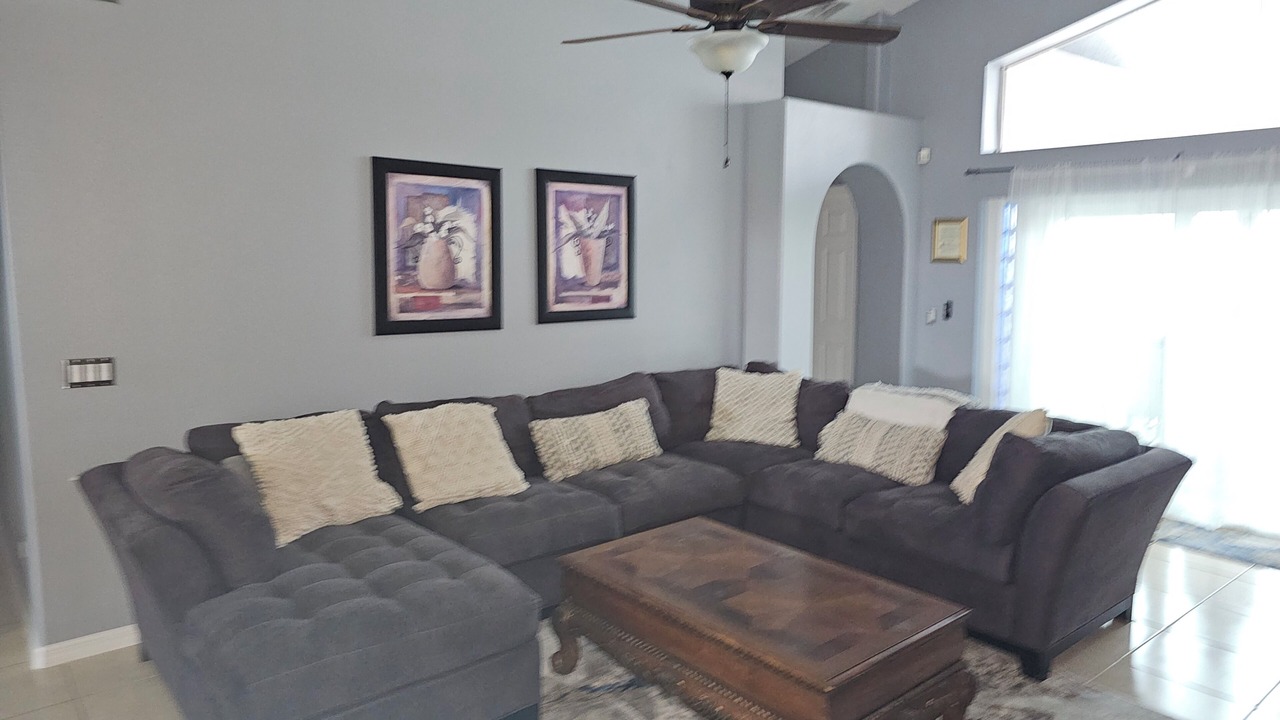 Photo of Livingroom in Windsor Palms
