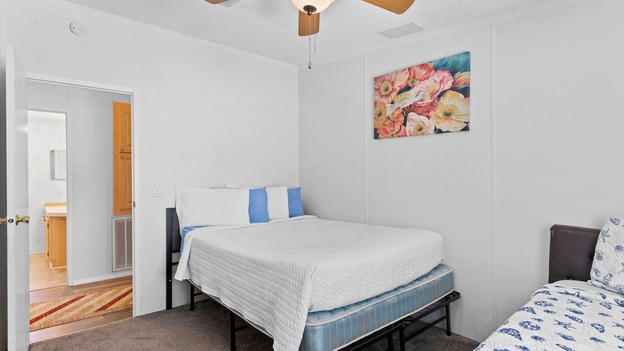 Photo of Bedroom in Weeki Wachee Gardens