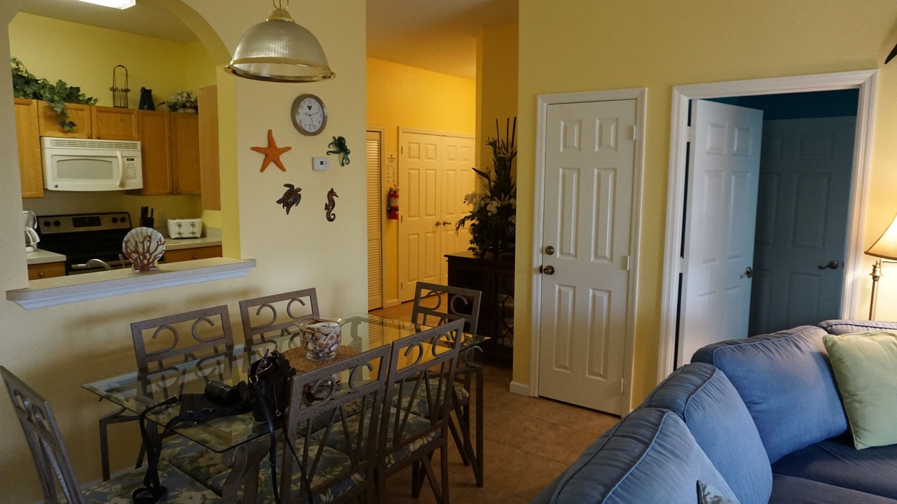 Photo of Livingroom in Windsor Palms