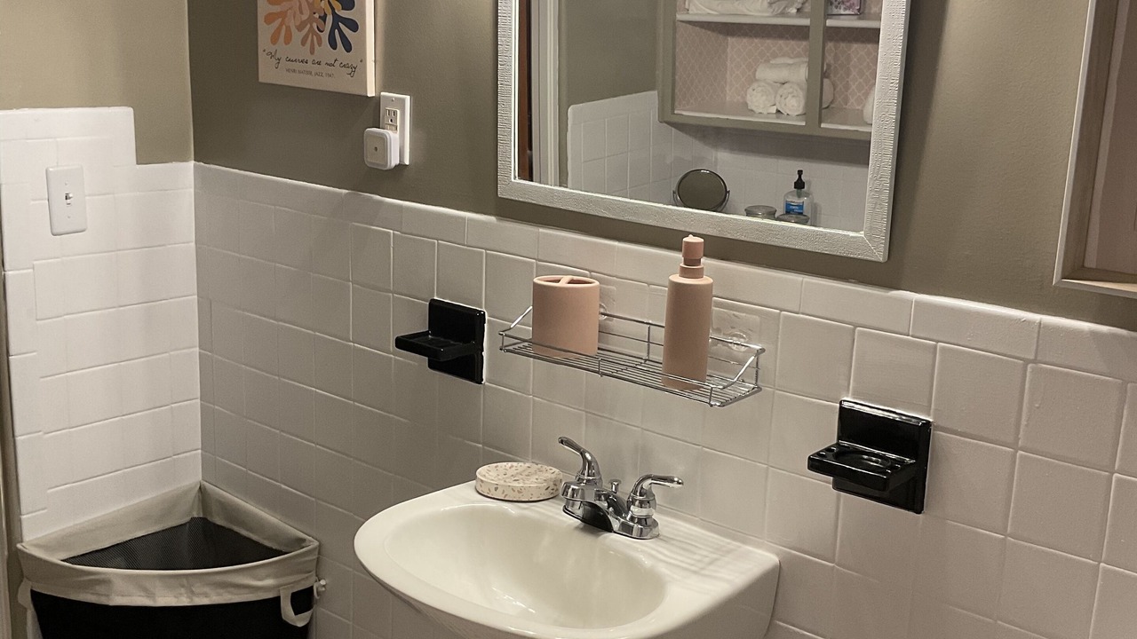 Photo of Bathroom in Edgewater