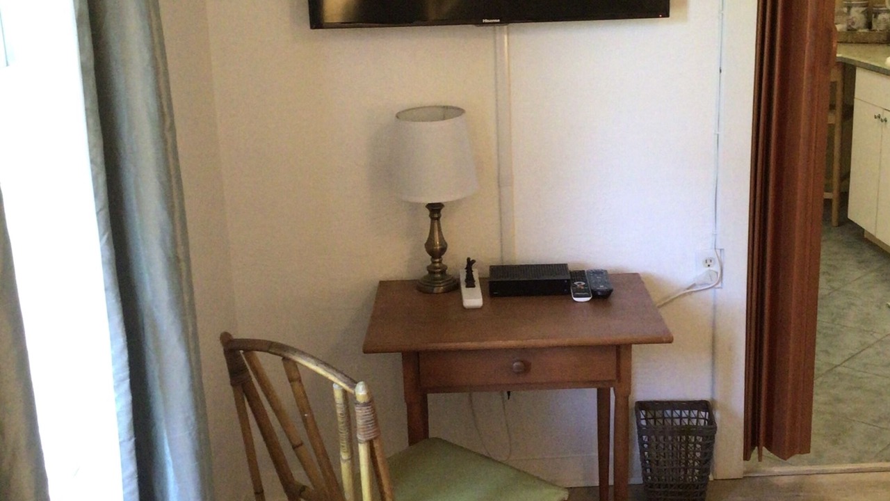 Photo of Bedroom in Edgewater