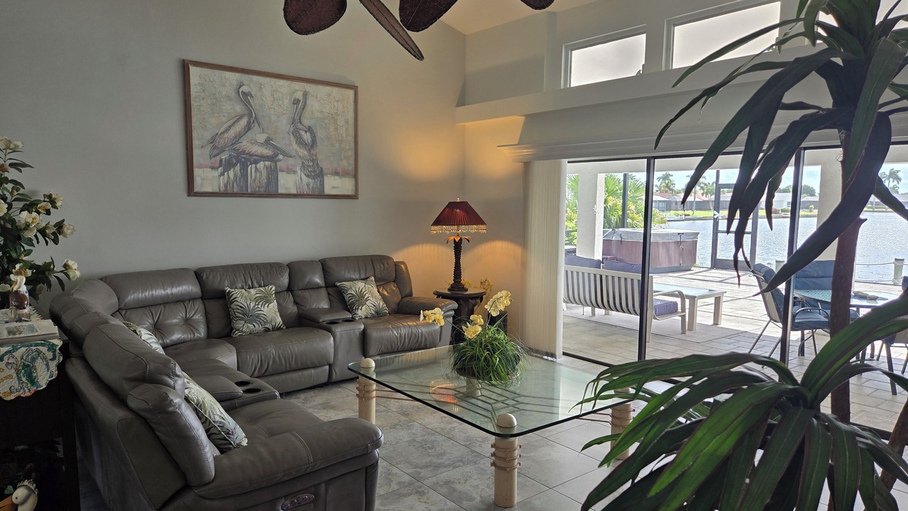 Photo of Livingroom in Pelican