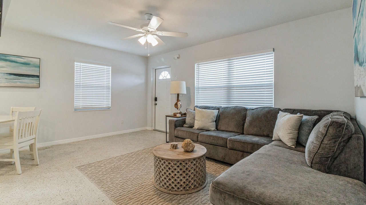 Photo of Livingroom in Fort Myers Beach