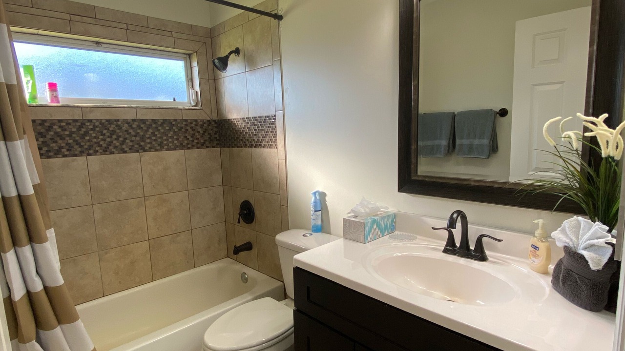 Photo of Bathroom in San Carlos Park
