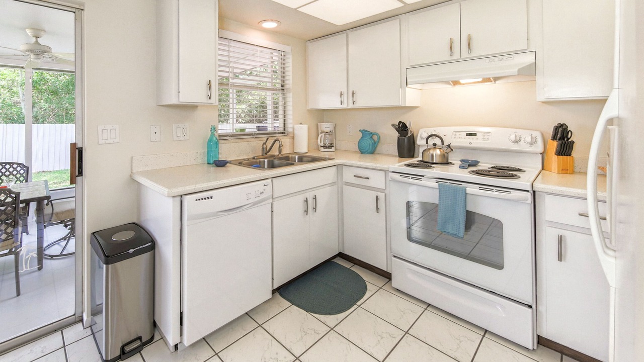 Photo of Kitchen in Venice Gardens