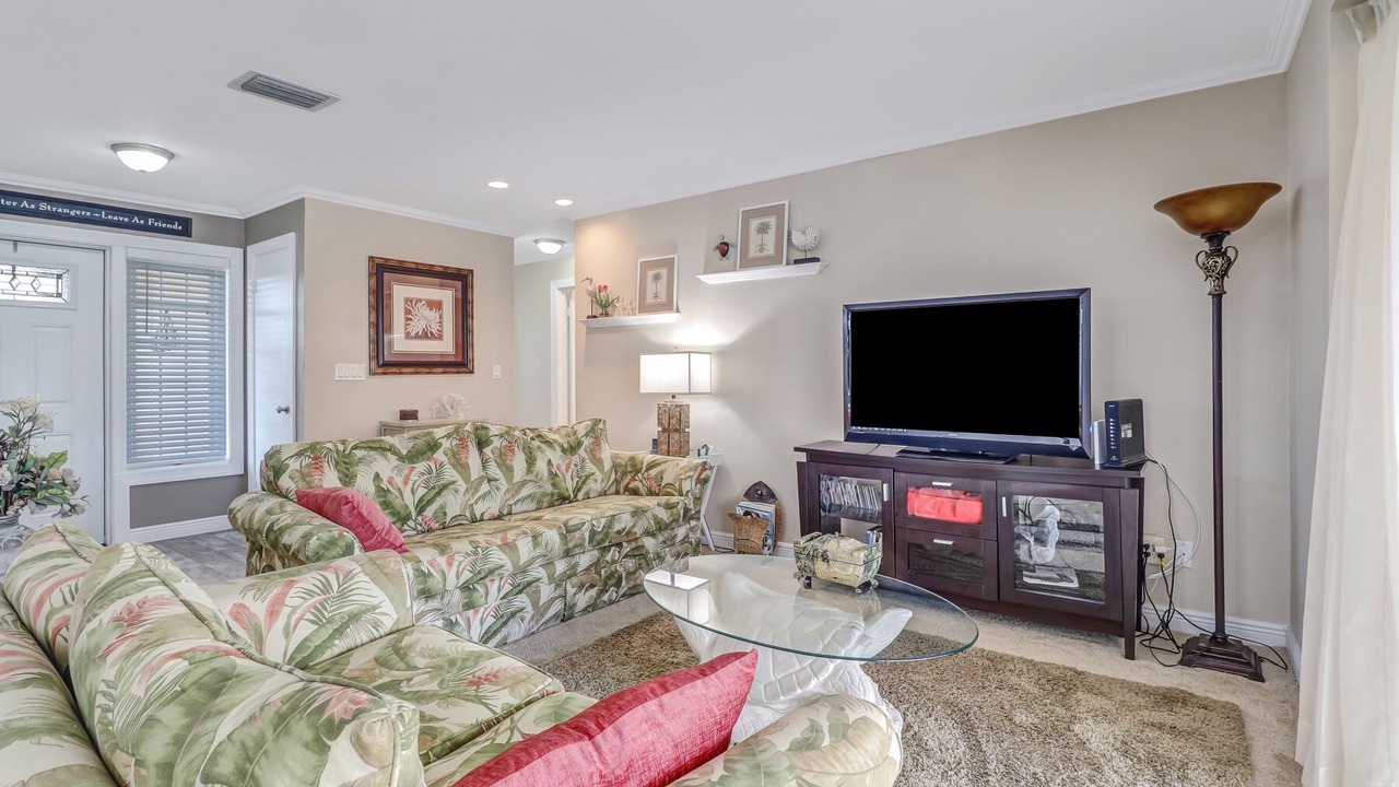 Photo of Livingroom in Caloosahatchee
