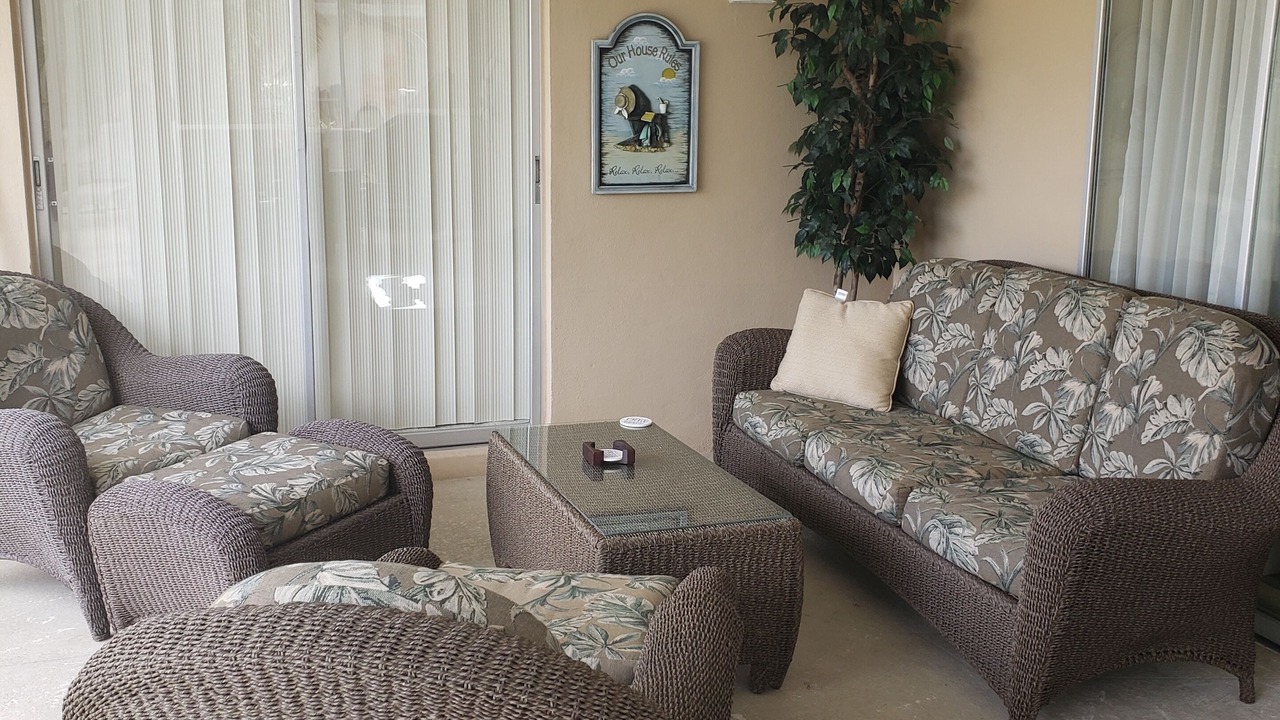 Photo of Livingroom in Caloosahatchee