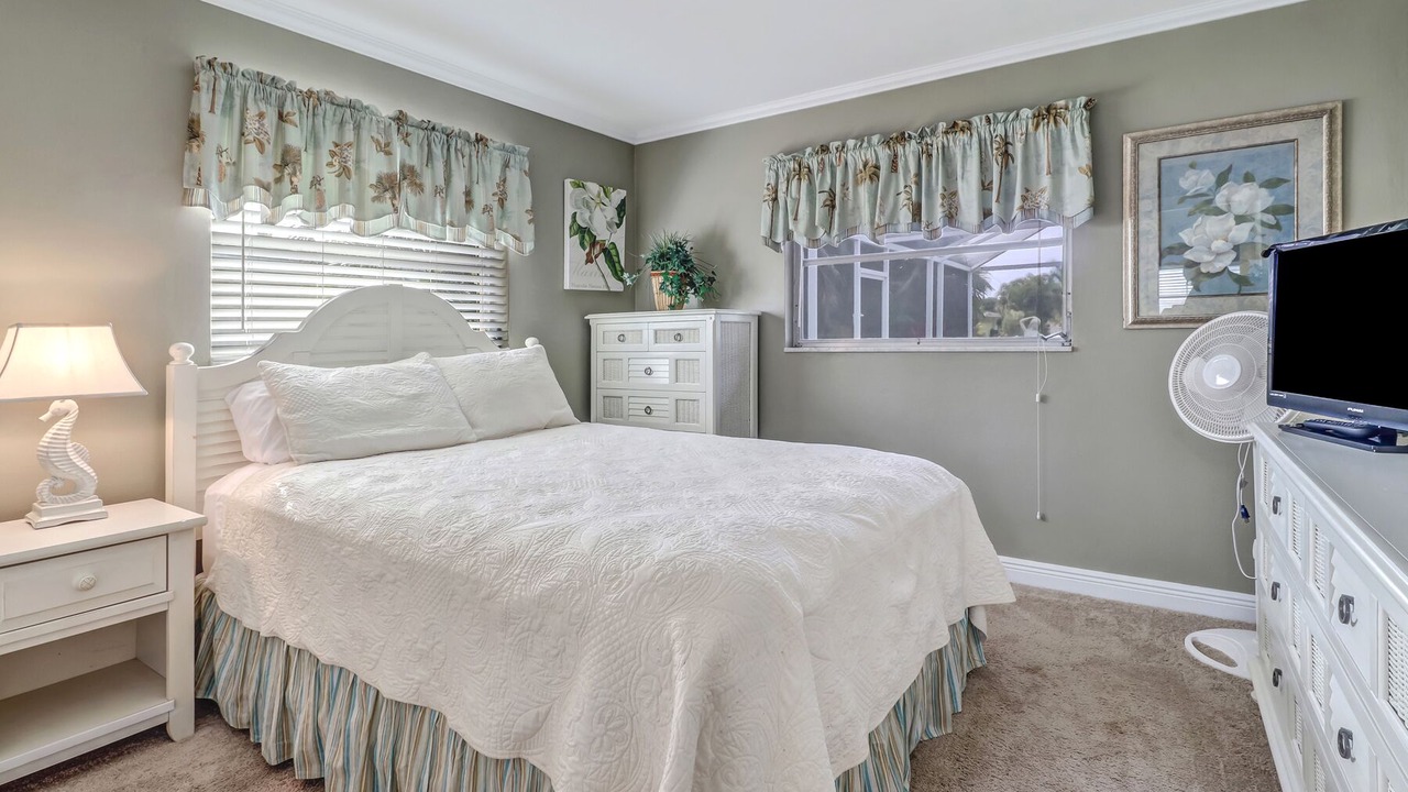 Photo of Bedroom in Caloosahatchee