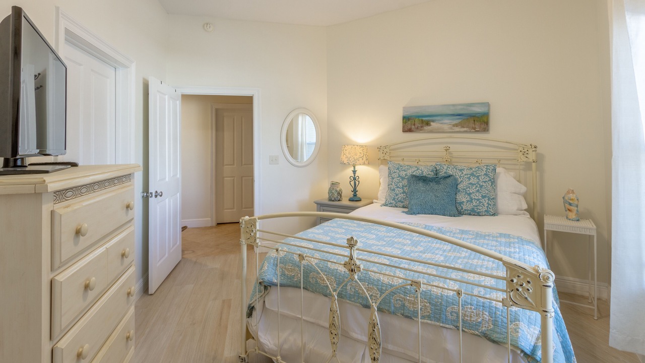 Photo of Bedroom in Seagrove Beach